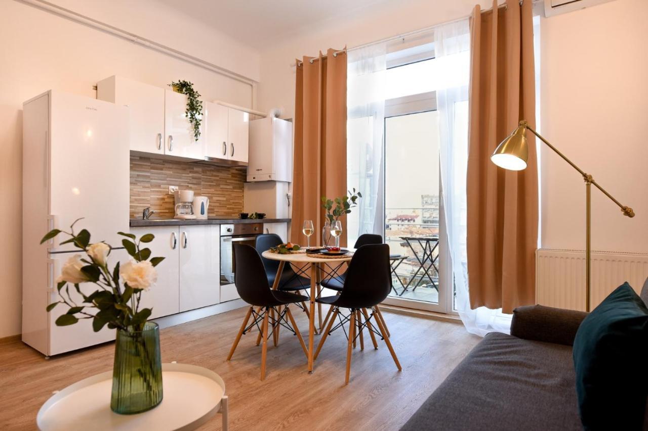 Cozy 1Br Escape - Apartment With Charming Balcony Near Universitate Бухарест Экстерьер фото